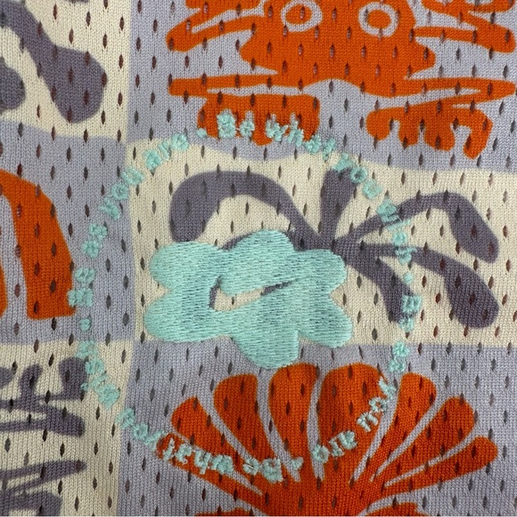 UNISEX Nike Spring Break Shirt Guava Ice/Doll Size M - Picture 11 of 14